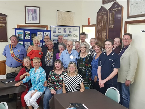 Cooroy Rotary Members
